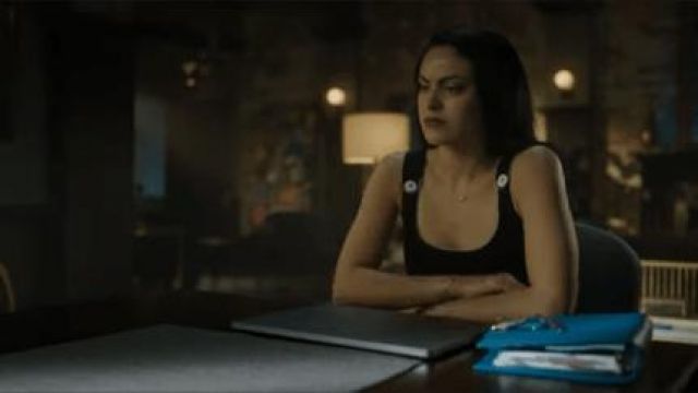 Le top noir Sandro porté par Veronica Lodge (Camila Mendes) dans la série Riverdale (Saison 5 Episode 19)