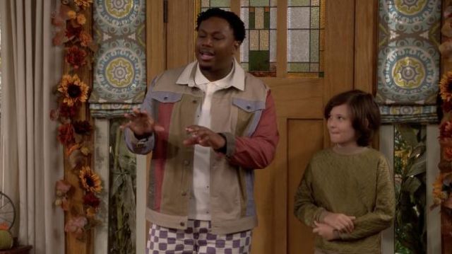 Sun + Stone Colorblock overshirt worn by Marty (Marcel Spears) as seen in The Neighborhood (S04E06)