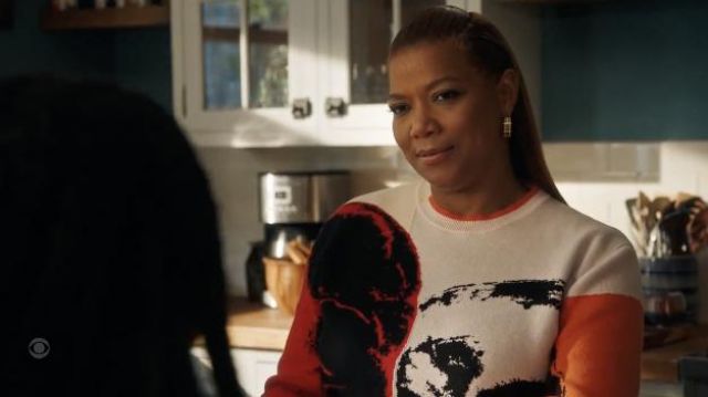 Alexander McQueen skull-intarsia jumper worn by Robyn McCall (Queen Latifah) as seen in The Equalizer TV series outfits (S02E04)