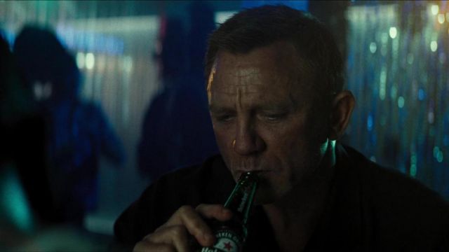 Heineken beer drunk by James Bond (Daniel Craig) as seen in No Time to Die