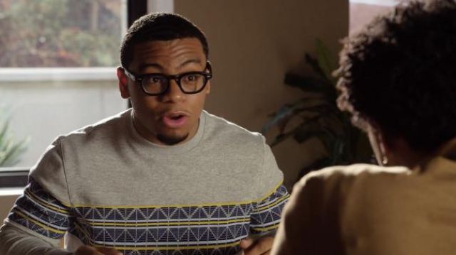 Ted Baker Kinfish Résumé Cavalier porté par Shahzad Birkeland (Dante Hoagland) comme on le voit dans The Last OG TV show garde-robe (Saison 4 Épisode 3)