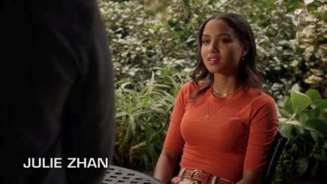 Free people In­ti­mate­ly Talk To Me Tee worn by May Grant (Corinne Massiah) as seen in 9-1-1 TV series outfits (S05E08)