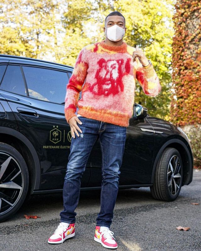 Dior Multicolor Brushed Technical Mohair and Wool Jacquard Sweater worn by Kylian Mbappé on his Instagram account @k.mbappe