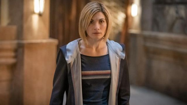 Striped T-shirt in navy blue worn by The 13th Doctor (Jodie Whittaker) in Doctor Who TV show wardrobe (Season 13 Episode 3)
