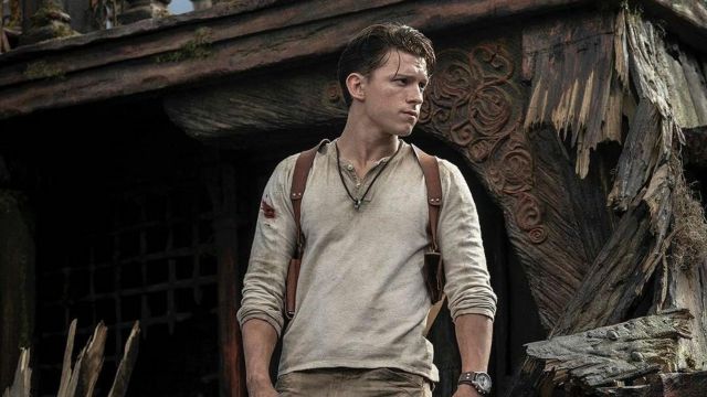 Watch worn by Nathan Drake (Tom Holland) as seen in Uncharted movie