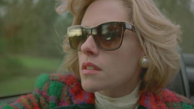 Gafas de sol Chanel usadas por Diana (Kristen Stewart) como se ve en la película de Spencer wardorbe