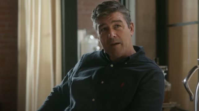 Oxford Shirt worn by Bill Gurley (Kyle Chandler) as seen in Super ...