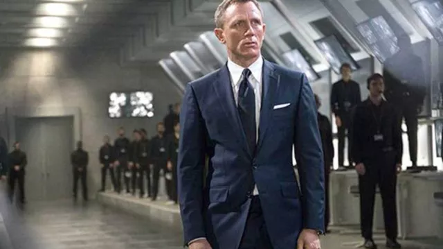 Midnight Blue Suit worn by James Bond / 007 (Daniel Craig) in Spectre movie outfits