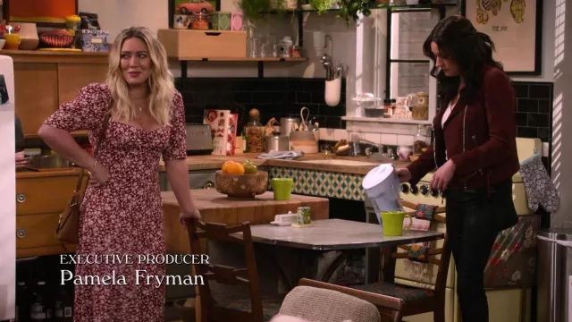 Reformation Matin floral-print midi dress worn by Sophie (Hilary Duff) as seen in How I Met Your Father TV show (S01E05)