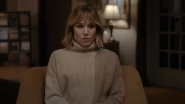 Color-block Ribbed Cashmere Turtleneck Sweater worn by Anna (Kristen Bell) as seen in The Woman in the House Across the Street from the Girl in the Window (Season 1)
