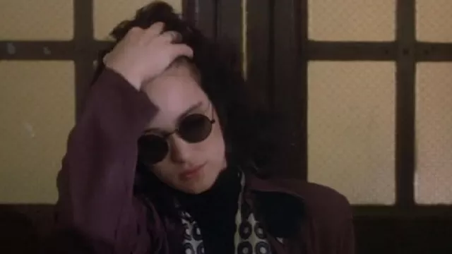 Round Black Sunglasses worn by Veronica (Winona Ryder) in Heathers movie