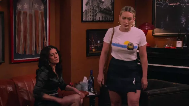 Cable Car San Francisco Printed T-shirt worn by Sophie (Hilary Duff) as seen in How I Met Your Father TV series outfits (Season 1 Episode 5)