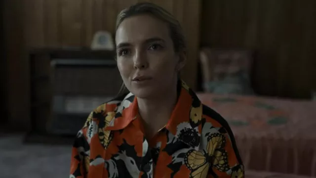 Loewe Floral shirt jacket inn orange worn by Villanelle (Jodie Comer) as seen in Killing Eve TV series wardrobe (S04E05)