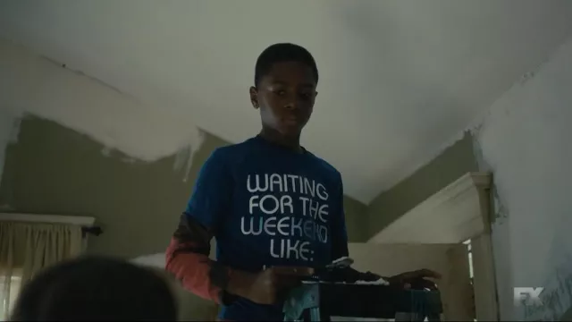 Waiting For The Weekend Like T-Shirt in blue worn by Young Earn (Alkoya Brunson) in Atlanta TV show outfits (S03E01)