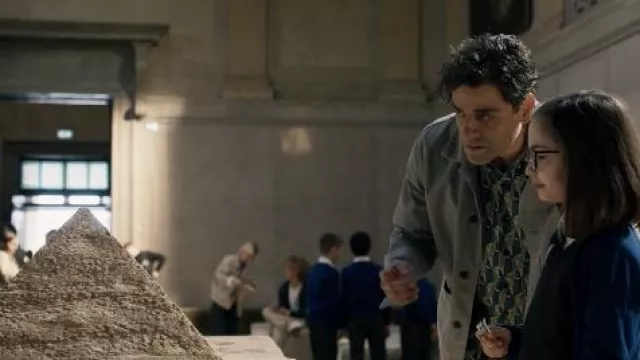 Reiss Conley Casual Worker Jacket in grey worn by Marc Spector (Oscar Isaac) as seen in Moon Knight TV series (S01E01)