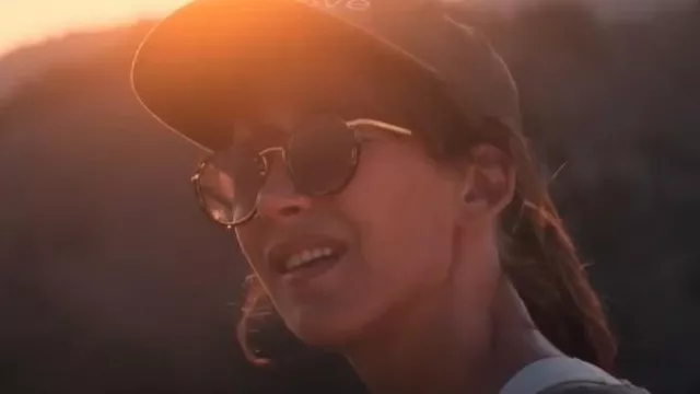 John Dalia sunglasses worn by Lisa (Sophie Marceau) in the movie I Love America