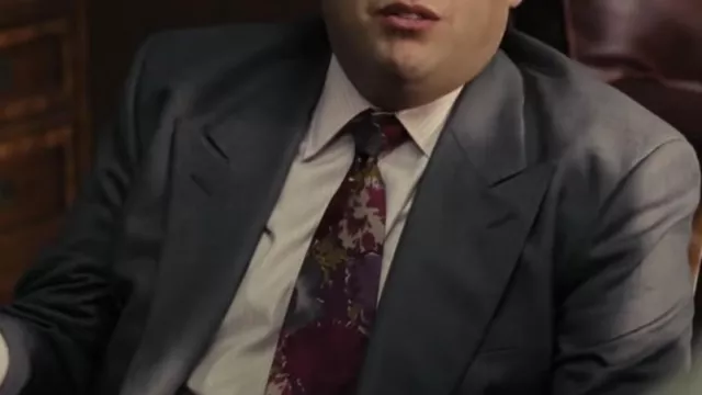 Flower Tie of Donnie Azoff (Jonah Hill) in The Wolf of Wall Street