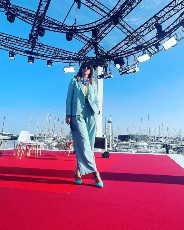 Le costume Indress porté par Daphné Bürki au Festival de Cannes 2022 et sur son compte Instagram @daphneburki