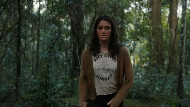 Any Given Sundae T-Shirt worn by Leah Rilke (Sarah Pidgeon) in The Wilds TV series