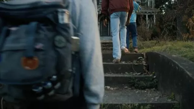 Wrangler Jeans worn by Lucas Sinclair (Caleb McLaughlin) as seen in Stranger  Things (S04E05) | Spotern