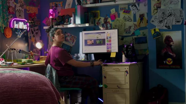 Razer Kraken Kitty Edition Headset of Kamala Khan (Iman Vellani) as seen in Ms. Marvel TV series (S01E01)