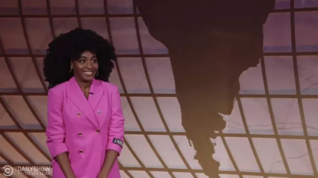 Max Mara Pink Blazer Jacket worn by Ayo Edebiri in The Daily Show with Trevor Noah