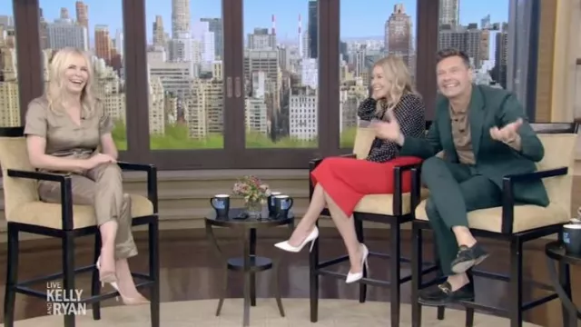 Roland Mouret Arreton Skirt in red worn by Kelly Ripa in LIVE with Kelly and Ryan