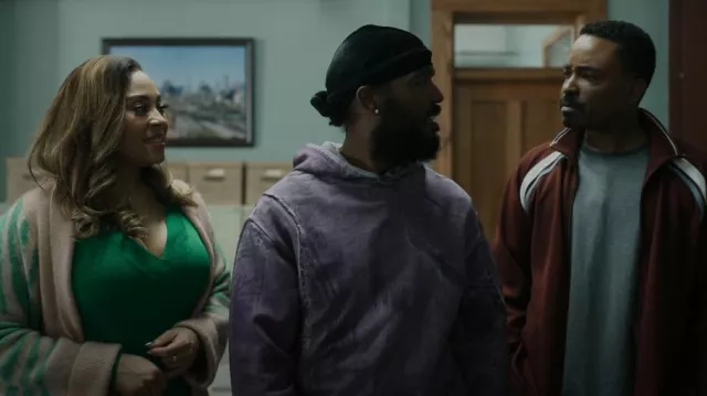 A Cold Wall* Cor­ro­sion Popover Hoody worn by Victor (Luke James) as seen in The Chi (S05E02)