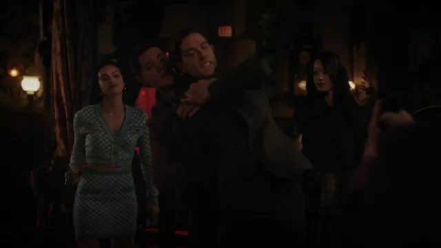 Minifalda Versace Wool-Blend usada por Veronica Lodge (Camila Mendes) vista en Riverdale (S06E18)