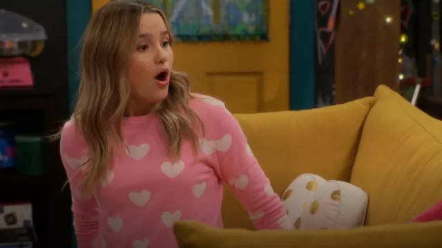 Talbots Soft Ter­ry Hearts Crew­neck Sweater worn by Lex (Jules LeBlanc) as seen in Side Hustle (S01E08)