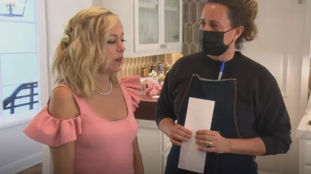 Alexander McQueen Ruffle Mini Robe portée par Sutton Stracke comme on le voit dans The Real Housewives of Beverly Hills (S12E09)