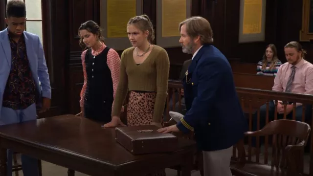 Chemisier Zadig & Voltaire Tade Eyes Print porté par Lex (Jules LeBlanc) vu dans Side Hustle (S01E25)