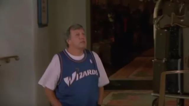 The NBA jersey of the Wizards worn by Michael Kyle (Damon Wayans) in the series My Family First (Season 3 Episode 1)