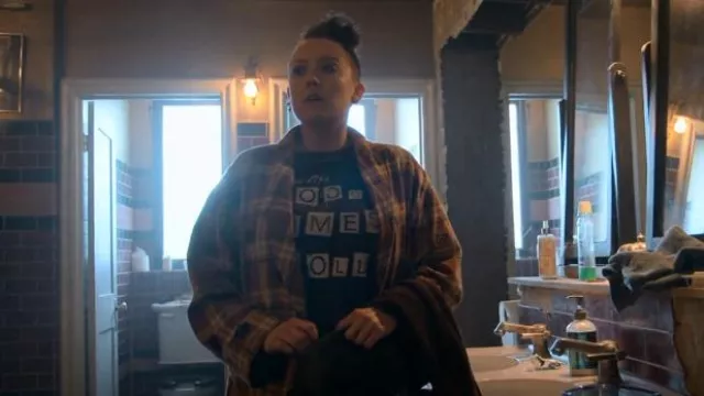 Sol Angeles Graph­ic Tee worn by Kelly as seen in Good Trouble (S04E04)