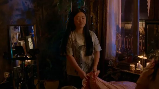 The Mountain Catdalf Print T Shirt worn by Alice Kwan (Sherry Cola) as seen in Good Trouble (S04E06)