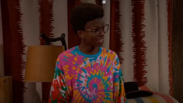 Asos T-Shirt Effect in Multicolor worn by Noah Lambert (Israel Johnson) as seen in BUNK'D (S06E02)