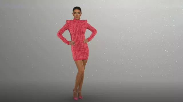 Balmain Wool-Blend Mi­ni Dress worn by Lisa Rinna as seen in The Real Housewives of Beverly Hills (S12E01)
