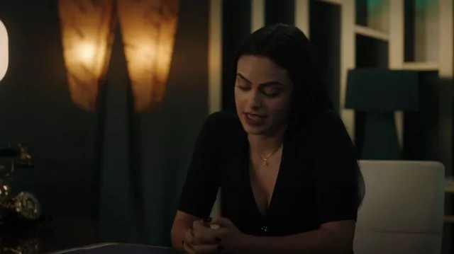 Sandro Short-sleeved Sweater in black worn by Veronica Lodge (Camila ...