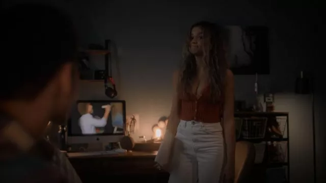 H&M Wide Leg Jeans worn by Kelley (Madison Bailey) as seen in American Horror Stories (S01E03)