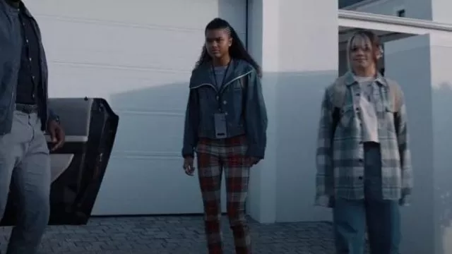 H&M Super Slim-fit Pants worn by Young Jade Wesker (Tamara Smart) as seen in Resident Evil (S01E05)