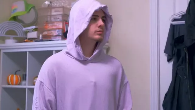 Aerie Offline Fleece Hoodie Coffee Carbs Cardio porté par Noah comme vu dans Teen Mom: Young + Pregnant (S04E03)