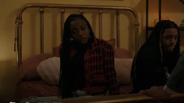 Gucci Houndstooth Wool Cropped Cardigan worn by Jemma as seen in The Chi (S05E05)
