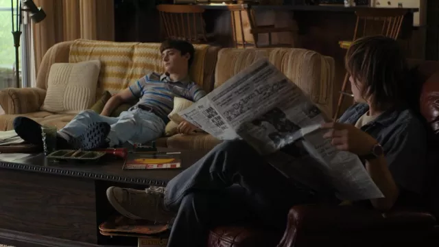Converse sneakers worn by Jonathan Byers (Charlie Heaton) as seen in Stranger Things (S04E03)