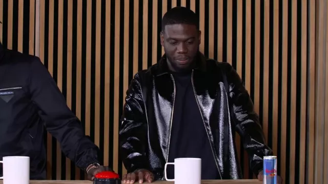 La veste en cuir portée par Dinos dans la vidéo YouTube Dinos vs Isha - Rap Jeu #14 avec Oumardinho & Stan