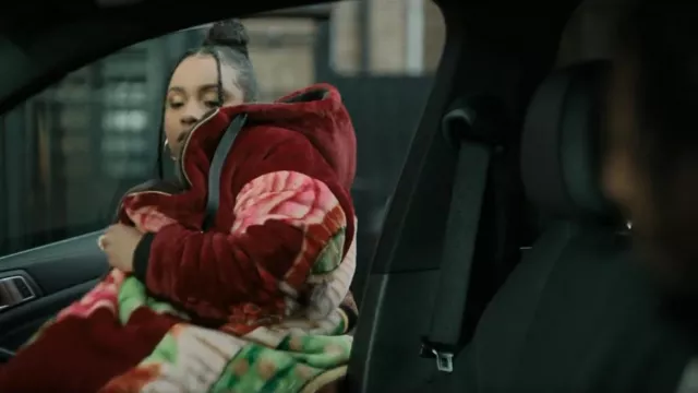 Equihua Flo­ral Hood­ed Blan­ket Coat worn by Tiffany (Hannaha Hall) as seen in The Chi (S05E06)