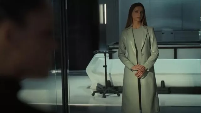 Alice + Olivia Estelle 2 Twist-Back Cutout Stretch-Crepe Mini Dress worn by Clementine Pennyfeather (Angela Sarafyan) as seen in Westworld (S04E06)
