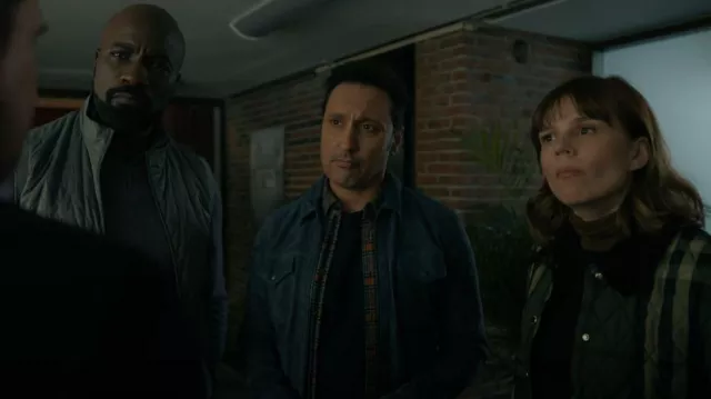 Chaqueta Reiss Pike usada por Ben Shakir (Aasif Mandvi) como se ve en Evil (S03E07)