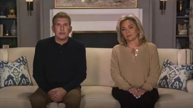 Rails Piper Cotton-Cashmere Henley Sweater worn by Julie Chrisley as seen in Chrisley Knows Best (S09E23)