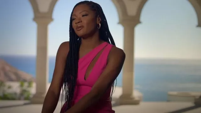 Asos Design Pe­tite Go­ing Out Slash Front Mi­ni Dress In Pink worn by Mia as seen in FBOY Island (S02E09)