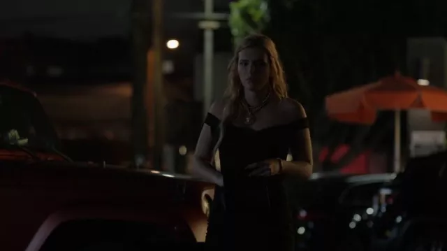 Saint Laurent Kate Shiny Croc-Embossed Wallet worn by Marcie(Bella Thorne) as seen in American Horror Stories (S02E03)